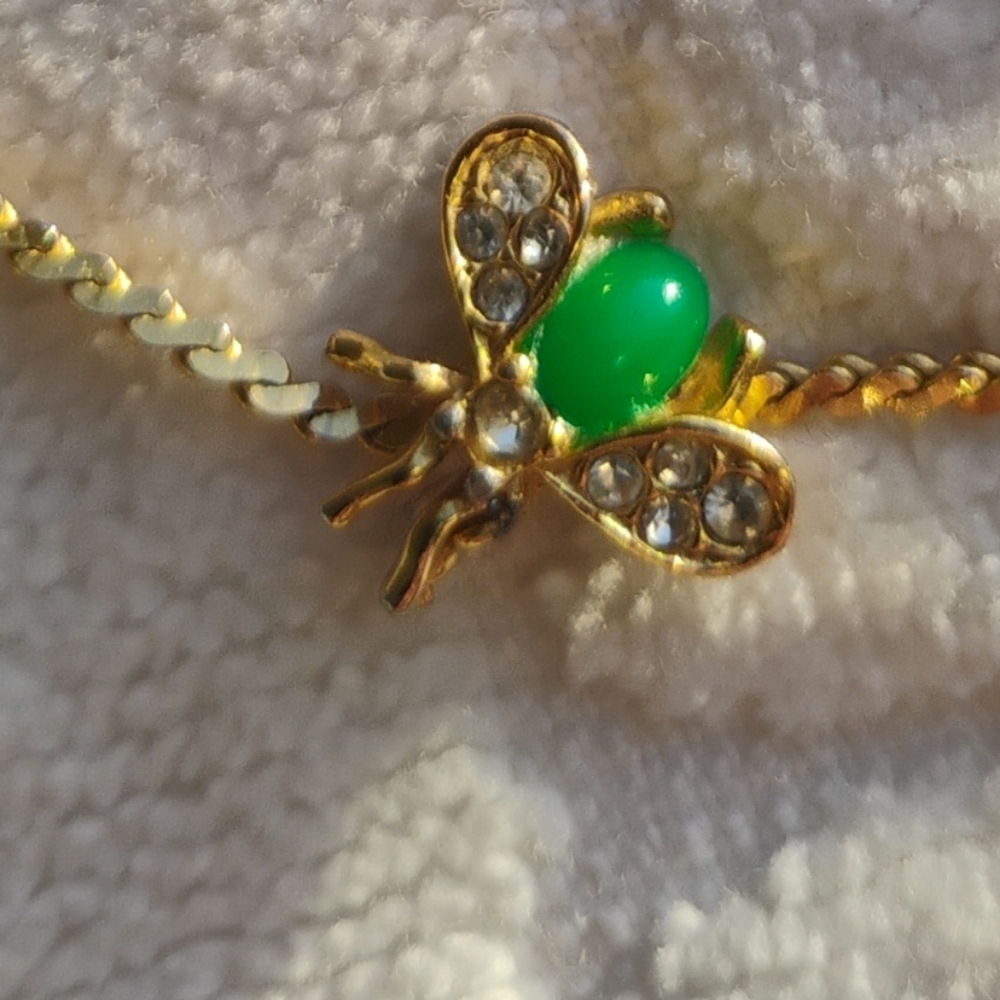 "Goldette Ny" Gold Tone Bee Bracelet with Green Detail - Picture 3 of 4